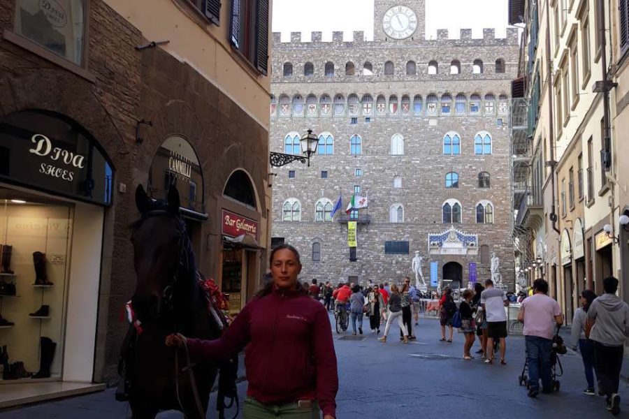 La BBC a Firenze per un documentario sui Medici con uno dei nostri cavalli!